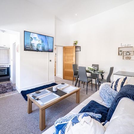 Cozy 1-Bedroom Apartment In The Heart Of Barnsley Town Centre Exteriör bild