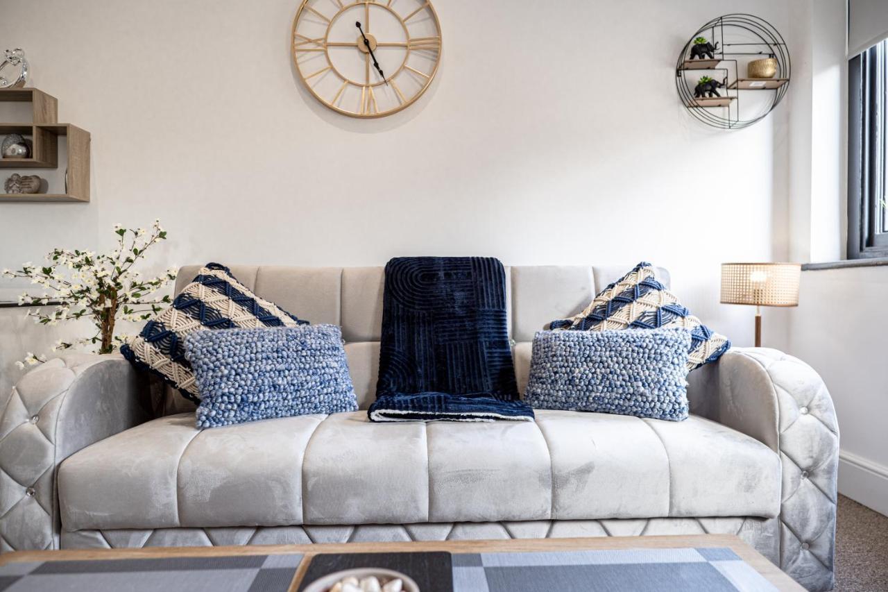 Cozy 1-Bedroom Apartment In The Heart Of Barnsley Town Centre Exteriör bild