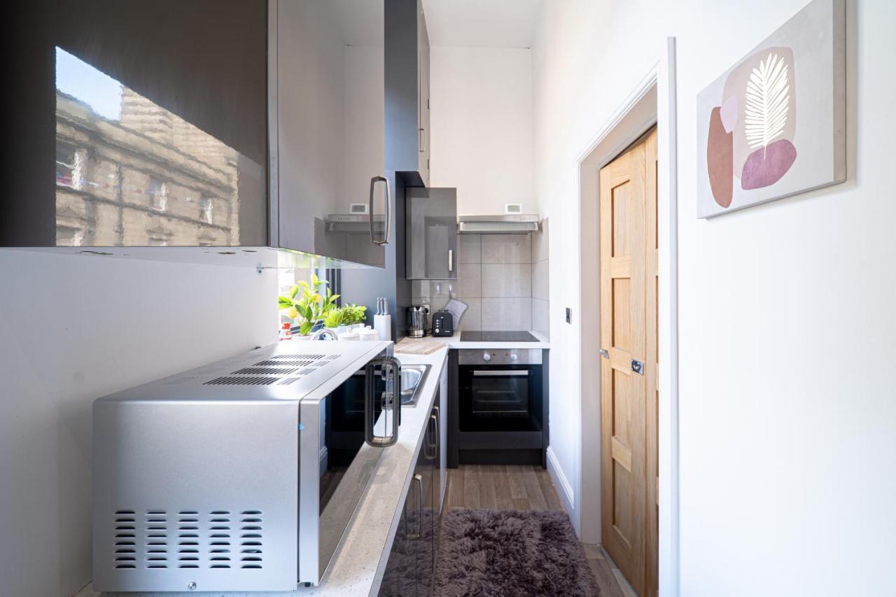 Cozy 1-Bedroom Apartment In The Heart Of Barnsley Town Centre Exteriör bild