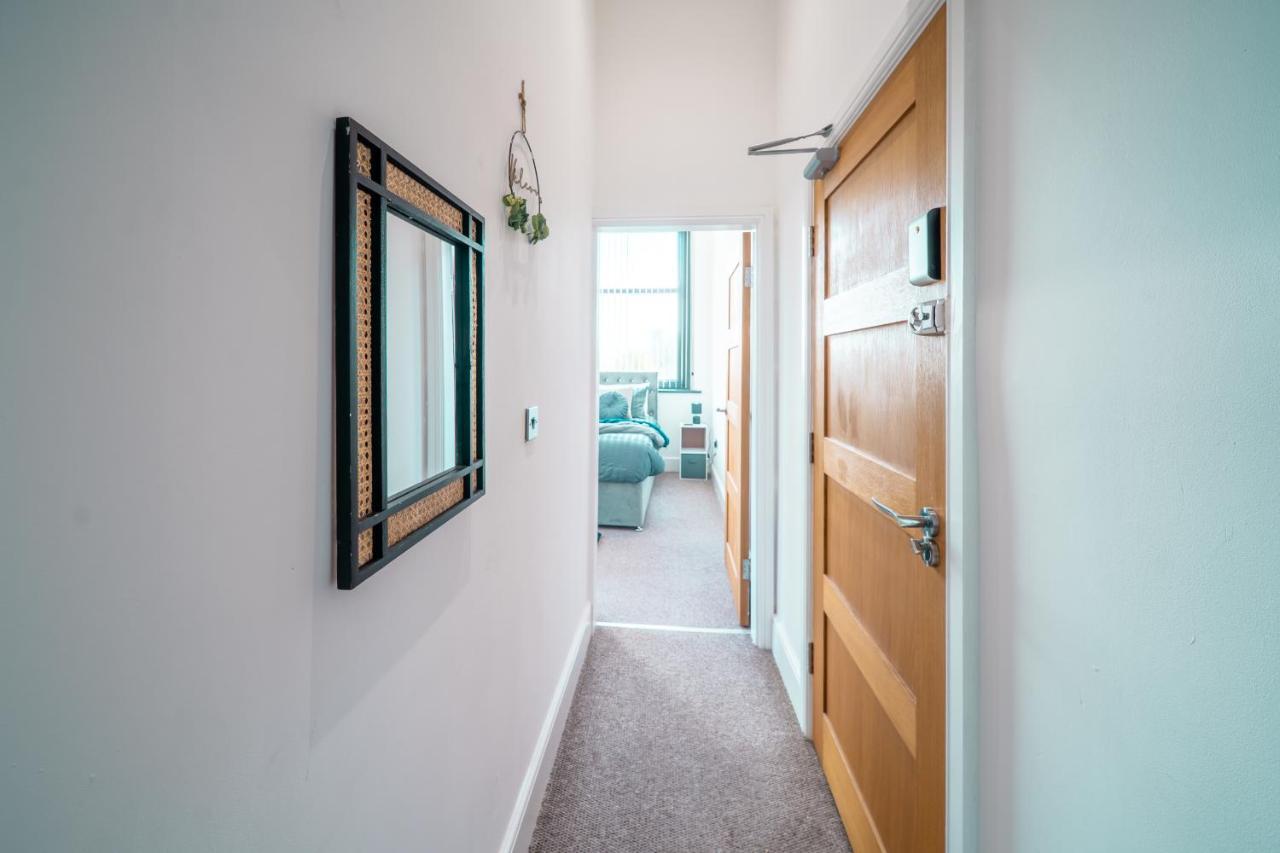 Cozy 1-Bedroom Apartment In The Heart Of Barnsley Town Centre Exteriör bild