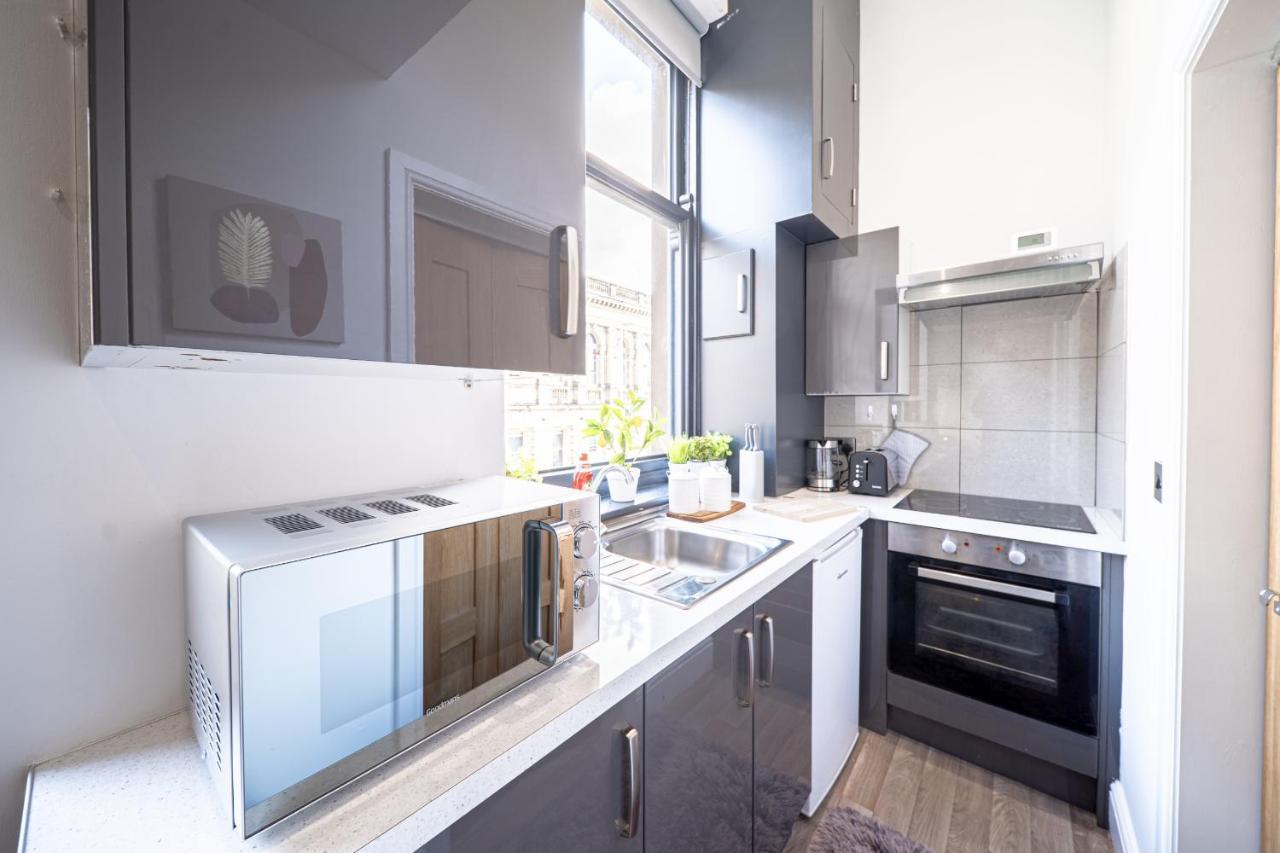 Cozy 1-Bedroom Apartment In The Heart Of Barnsley Town Centre Exteriör bild