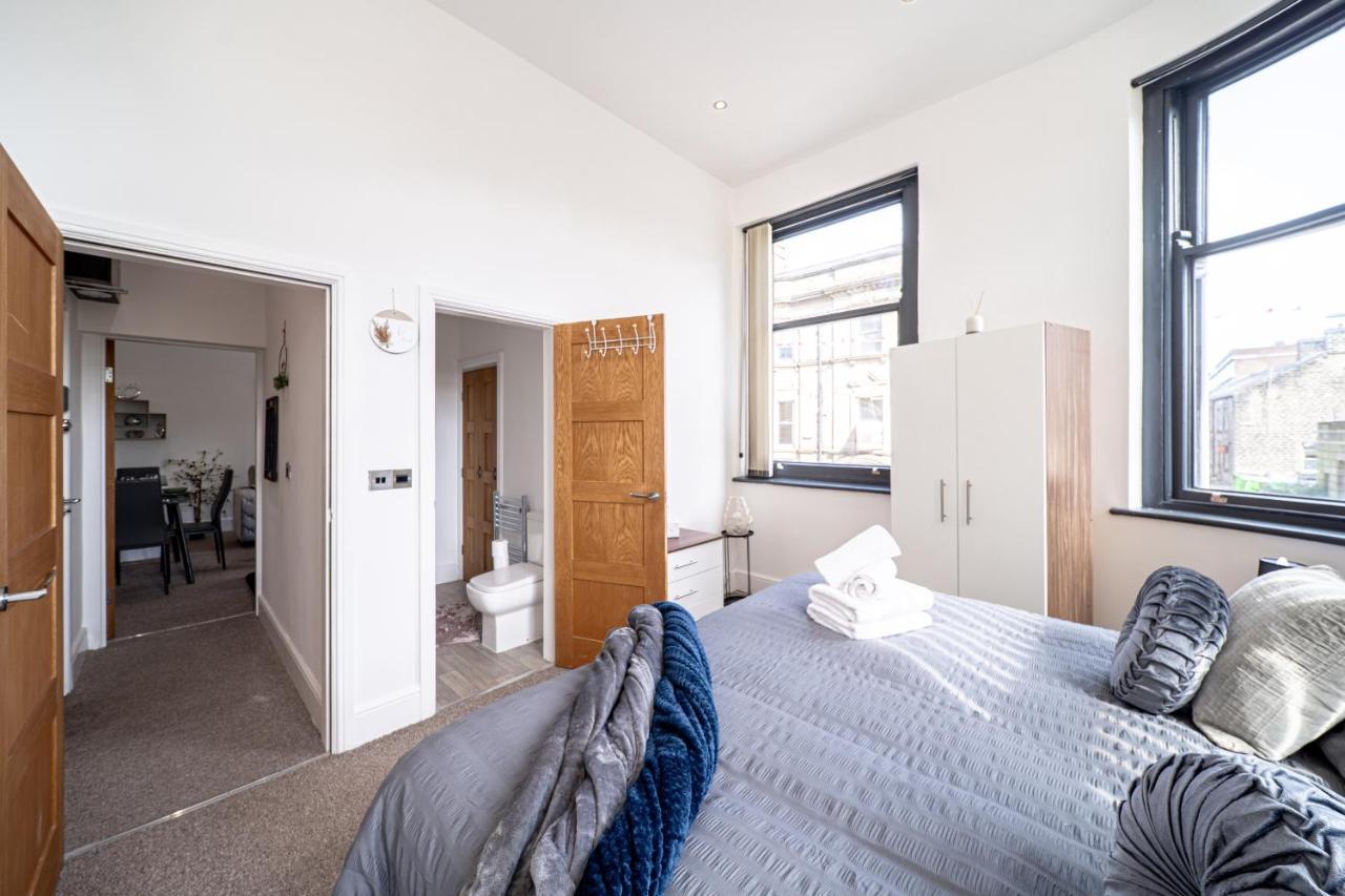 Cozy 1-Bedroom Apartment In The Heart Of Barnsley Town Centre Exteriör bild