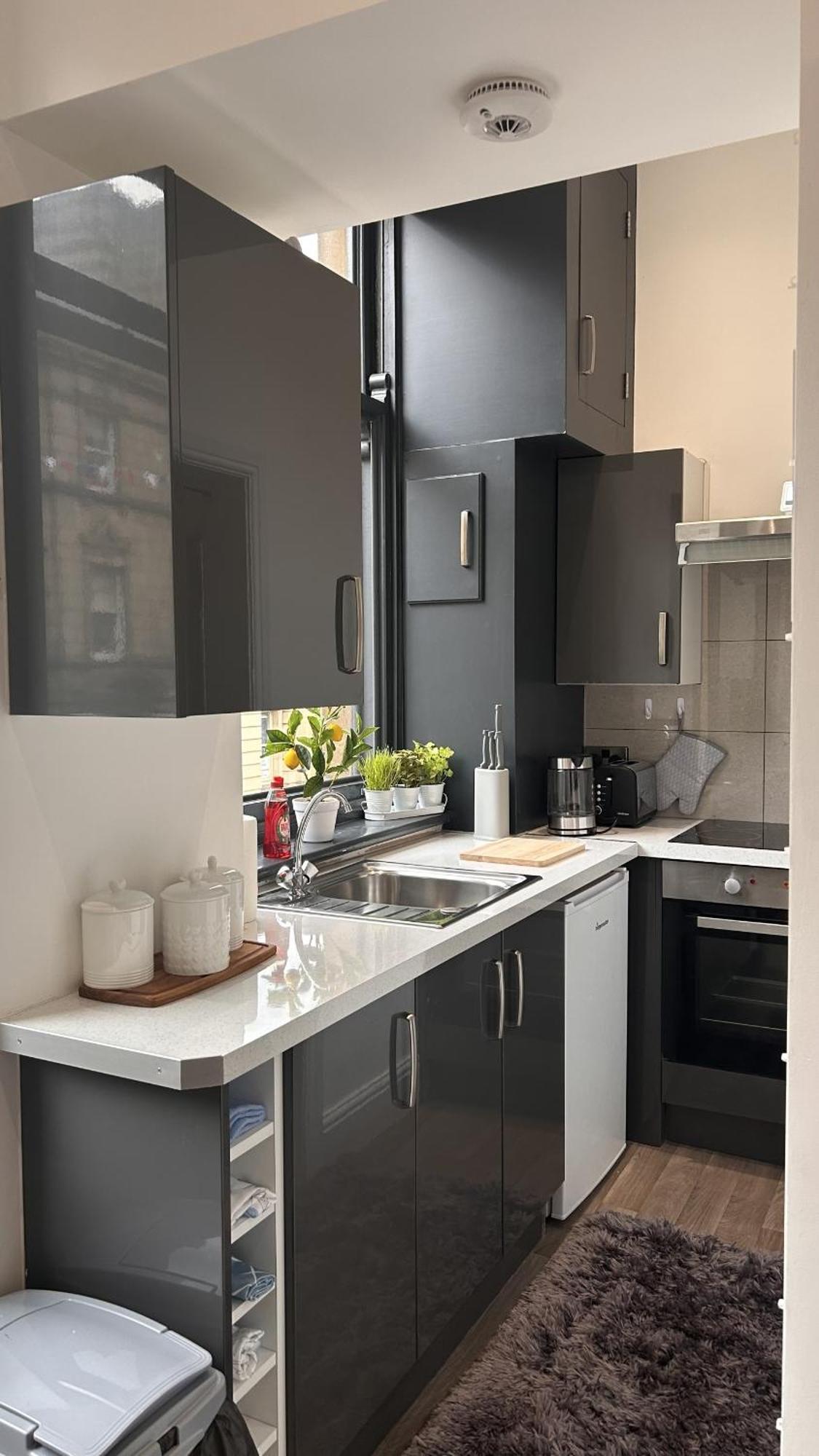 Cozy 1-Bedroom Apartment In The Heart Of Barnsley Town Centre Exteriör bild