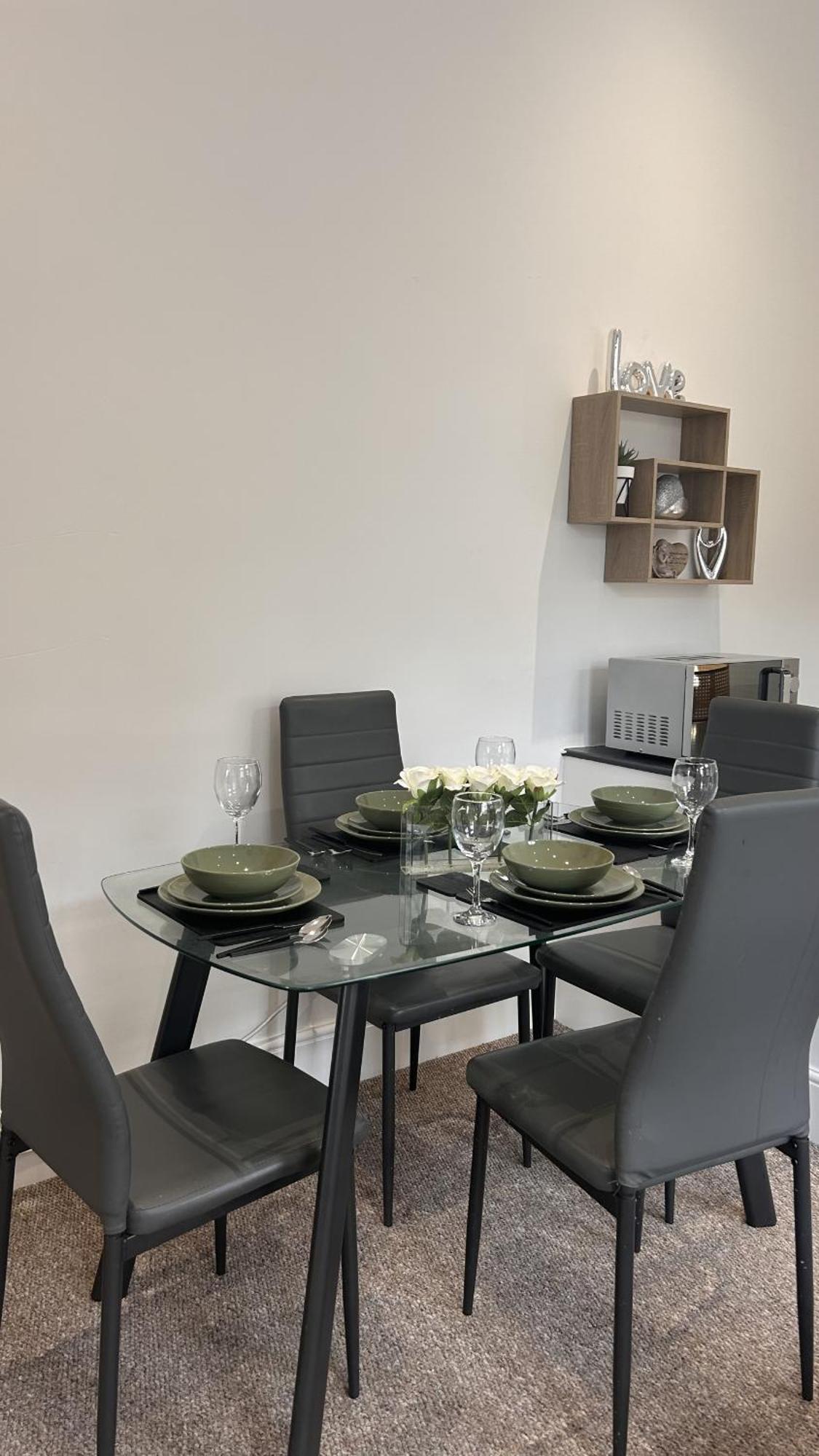 Cozy 1-Bedroom Apartment In The Heart Of Barnsley Town Centre Exteriör bild